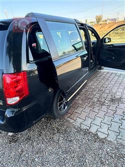 دودج جراند كارافان